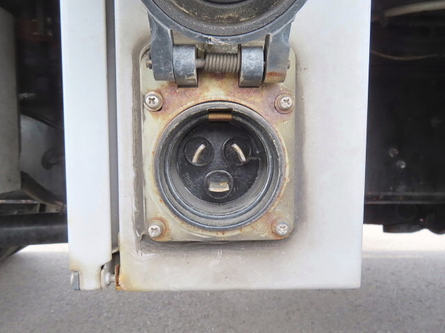 いすゞギガ冷凍車（冷蔵車）大型（10t）[写真35]