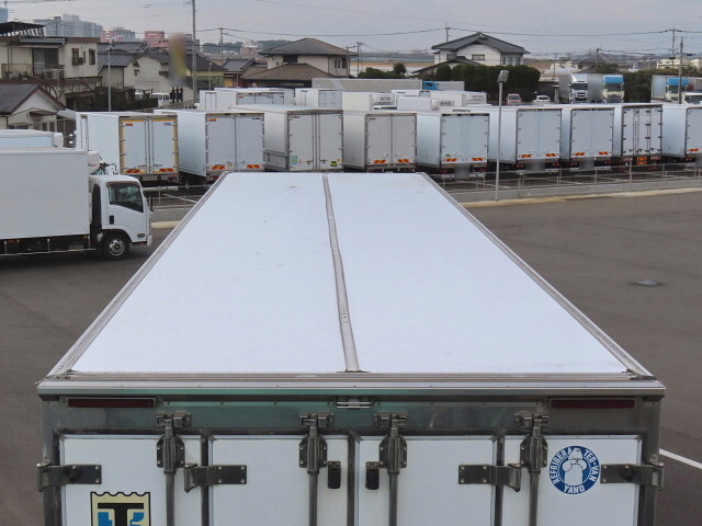 いすゞギガ冷凍車（冷蔵車）大型（10t）[写真08]