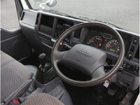 いすゞエルフ平ボディ小型（2t・3t）[写真16]