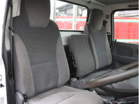 いすゞエルフ平ボディ小型（2t・3t）[写真18]