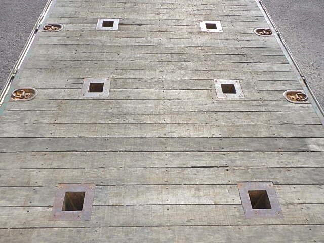 日野レンジャーアルミブロック中型（4t）[写真11]