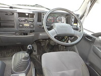 いすゞフォワードアルミウイング中型（4t）[写真25]