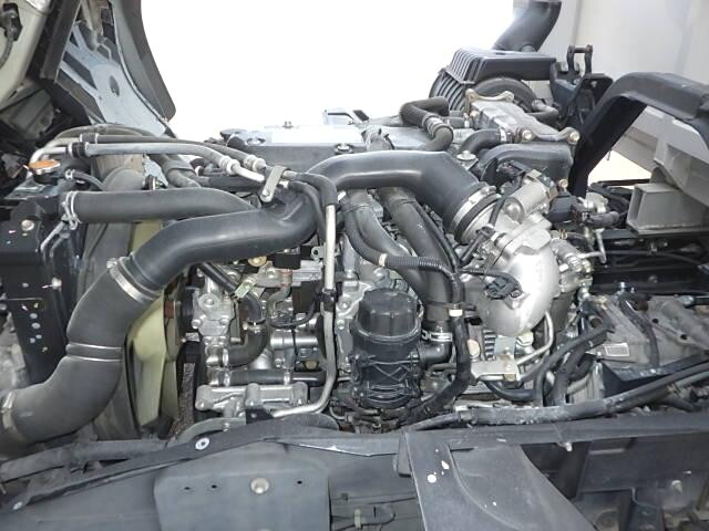 いすゞフォワードアルミウイング中型（4t）[写真28]