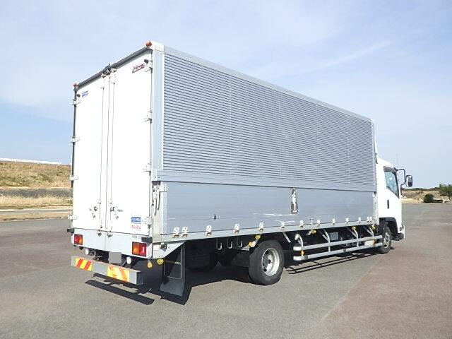 いすゞフォワードアルミウイング中型（4t）[写真04]