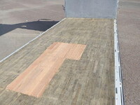 いすゞフォワードアルミウイング中型（4t）[写真08]