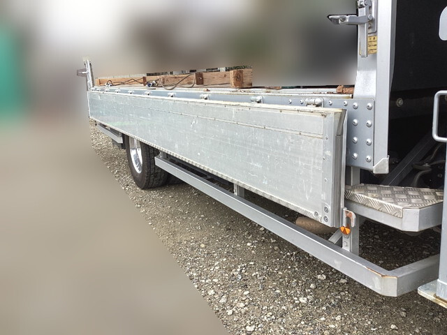 いすゞフォワードクレーン5段増トン（6t・8t）[写真14]