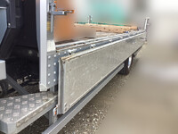 いすゞフォワードクレーン5段増トン（6t・8t）[写真16]