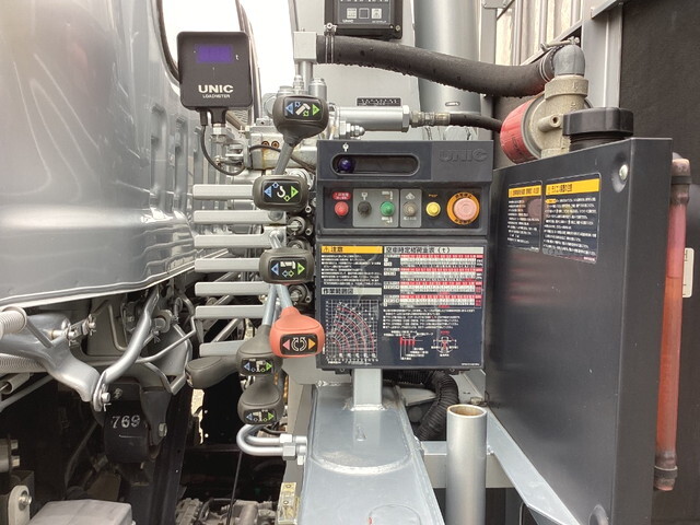 いすゞフォワードクレーン5段増トン（6t・8t）[写真20]