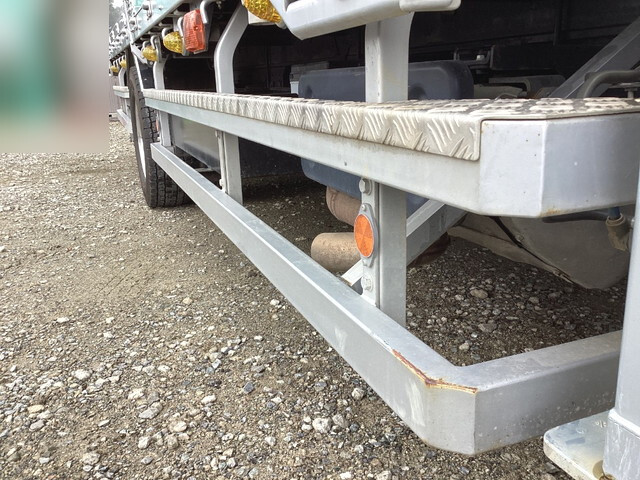 いすゞフォワードクレーン5段増トン（6t・8t）[写真23]