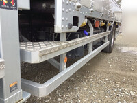 いすゞフォワードクレーン5段増トン（6t・8t）[写真25]