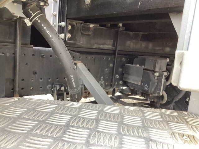 いすゞフォワードクレーン5段増トン（6t・8t）[写真29]