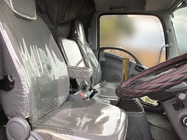 いすゞフォワードクレーン5段増トン（6t・8t）[写真35]