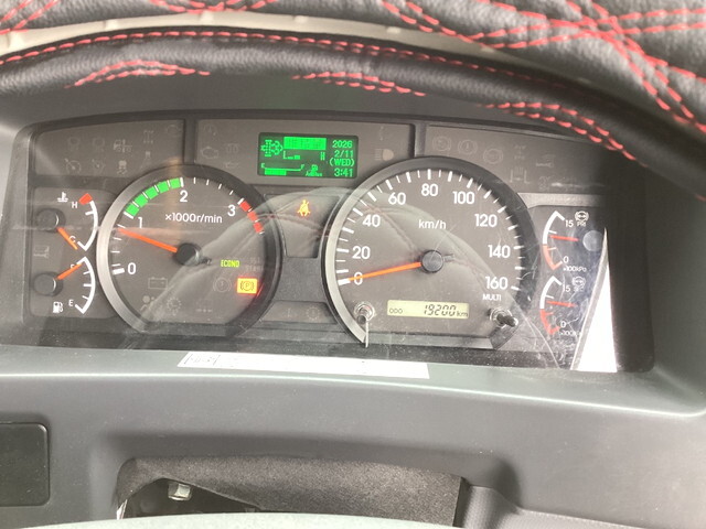 いすゞフォワードクレーン5段増トン（6t・8t）[写真38]