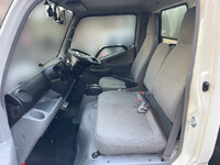 トヨタトヨエースアルミバン小型（2t・3t）[写真32]