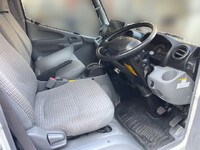 トヨタトヨエースアルミバン小型（2t・3t）[写真34]