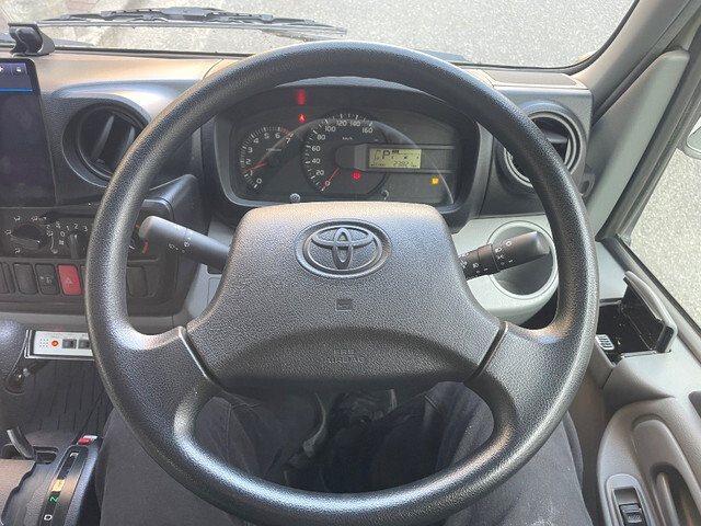 トヨタトヨエースアルミバン小型（2t・3t）[写真36]