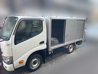 トヨタトヨエースアルミバン小型（2t・3t）[写真07]