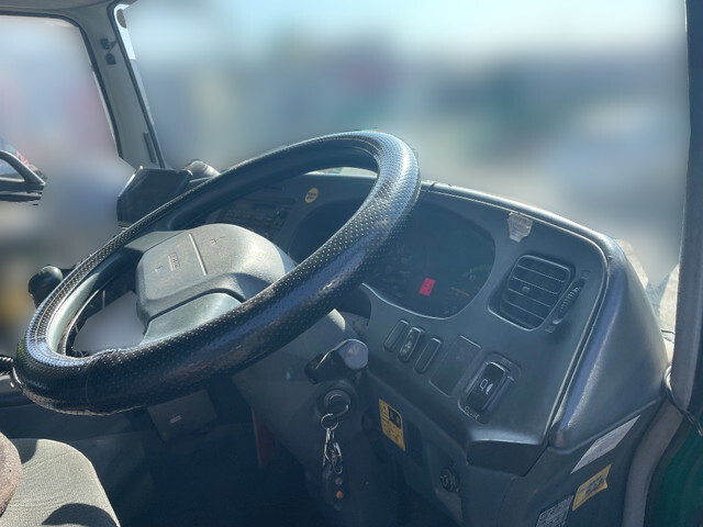 三菱ふそうスーパーグレートダンプ大型（10t）[写真33]