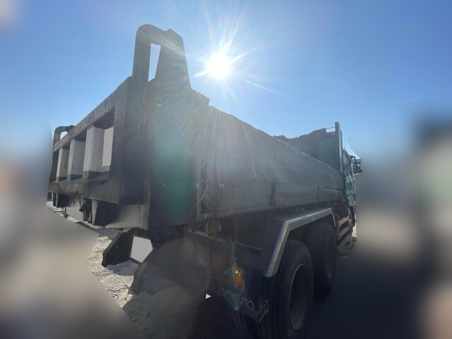 三菱ふそうスーパーグレートダンプ大型（10t）[写真05]