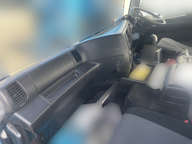 日野プロフィアトレーラーヘッド（トラクターヘッド）大型（10t）[写真28]