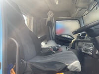 日野プロフィアトレーラーヘッド（トラクターヘッド）大型（10t）[写真32]