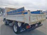 いすゞエルフダンプ小型（2t・3t）[写真05]