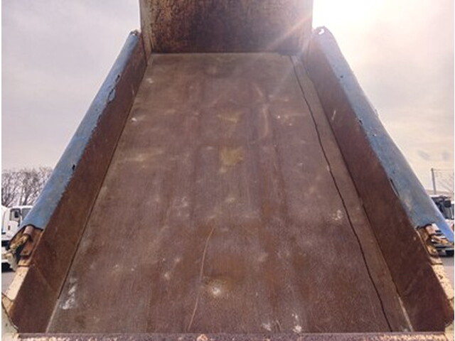 いすゞエルフダンプ小型（2t・3t）[写真08]