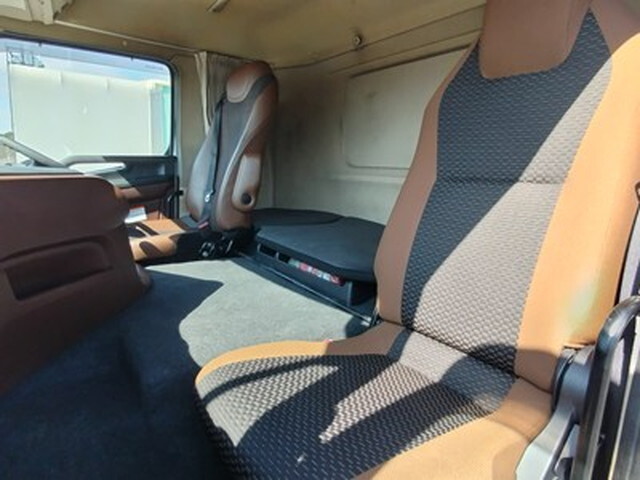 日野プロフィア冷凍車（冷蔵車）大型（10t）[写真25]