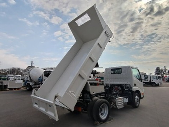 日野デュトロダンプ小型（2t・3t）[写真02]