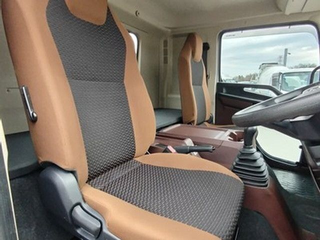 日野レンジャーコンテナ専用車中型（4t）[写真22]