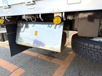 UDトラックスクオンアルミブロック大型（10t）[写真11]