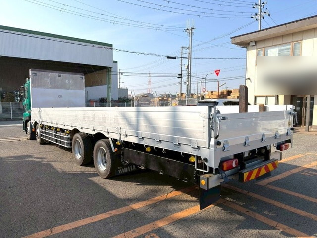 UDトラックスクオンアルミブロック大型（10t）[写真02]