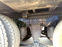 UDトラックスクオンアルミブロック大型（10t）[写真09]