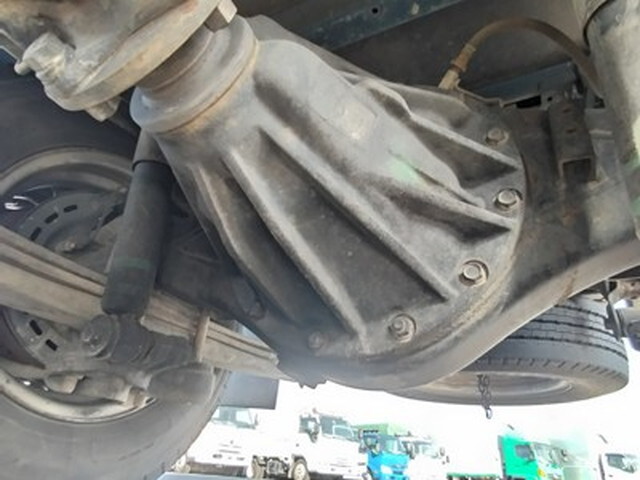 トヨタトヨエース平ボディ小型（2t・3t）[写真10]