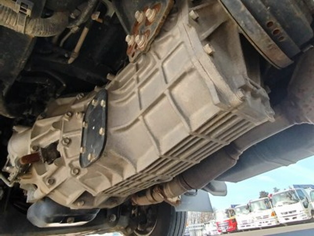 トヨタトヨエース平ボディ小型（2t・3t）[写真12]