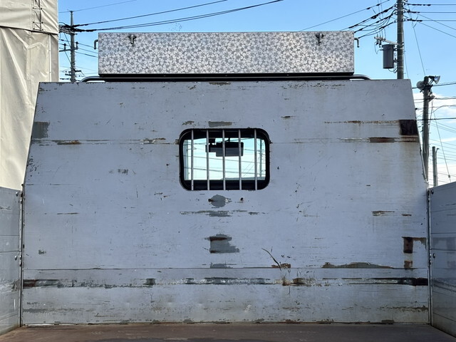 いすゞエルフアルミブロック小型（2t・3t）[写真10]