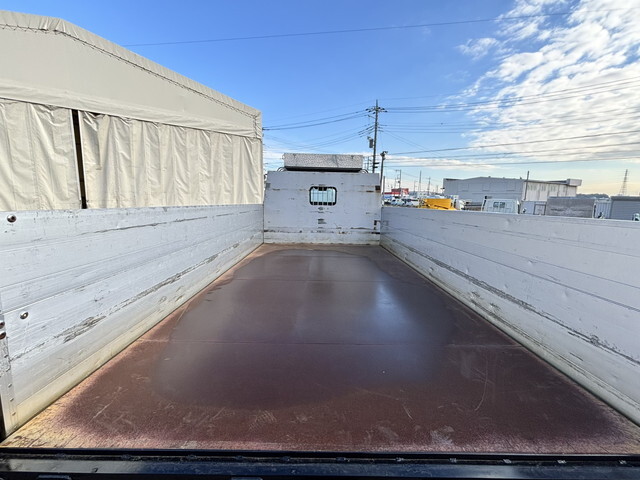 いすゞエルフアルミブロック小型（2t・3t）[写真11]