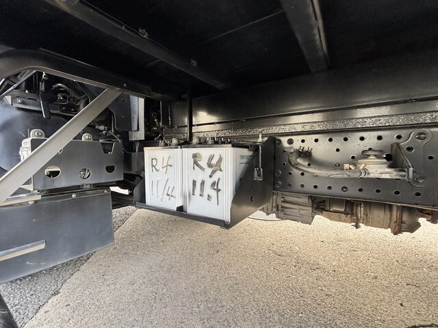 いすゞエルフアルミブロック小型（2t・3t）[写真17]