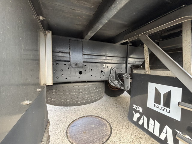 いすゞエルフアルミブロック小型（2t・3t）[写真18]