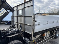 いすゞエルフアルミブロック小型（2t・3t）[写真23]