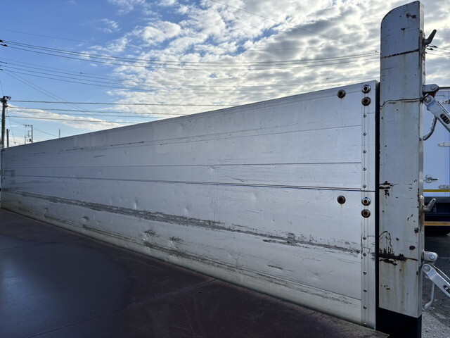 いすゞエルフアルミブロック小型（2t・3t）[写真08]