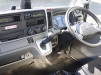 三菱ふそうキャンターアルミバン小型（2t・3t）[写真23]