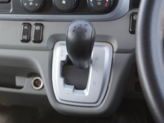 三菱ふそうキャンターアルミバン小型（2t・3t）[写真23]