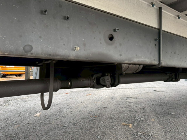 いすゞフォワード冷凍車（冷蔵車）増トン（6t・8t）[写真15]