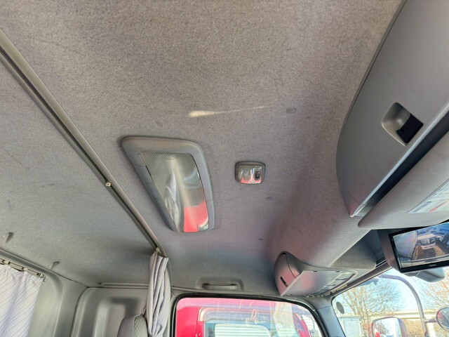 いすゞフォワード冷凍車（冷蔵車）増トン（6t・8t）[写真38]