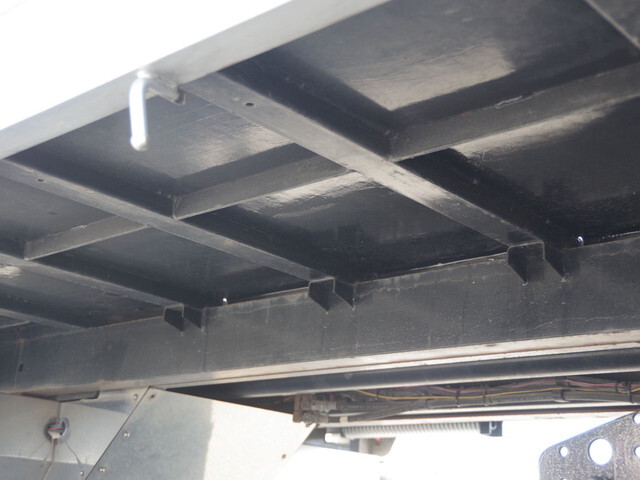 三菱ふそうキャンターセーフティローダー小型（2t・3t）[写真11]