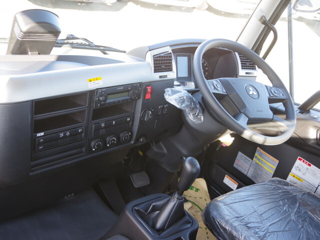 三菱ふそうファイターコンテナ専用車中型（4t）[写真23]
