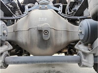 UDトラックスクオントレーラーヘッド（トラクターヘッド）大型（10t）[写真11]