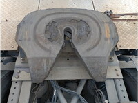 UDトラックスクオントレーラーヘッド（トラクターヘッド）大型（10t）[写真07]