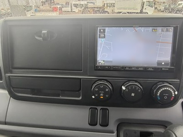 三菱ふそうキャンターダブルキャブ（Wキャブ）小型（2t・3t）[写真24]